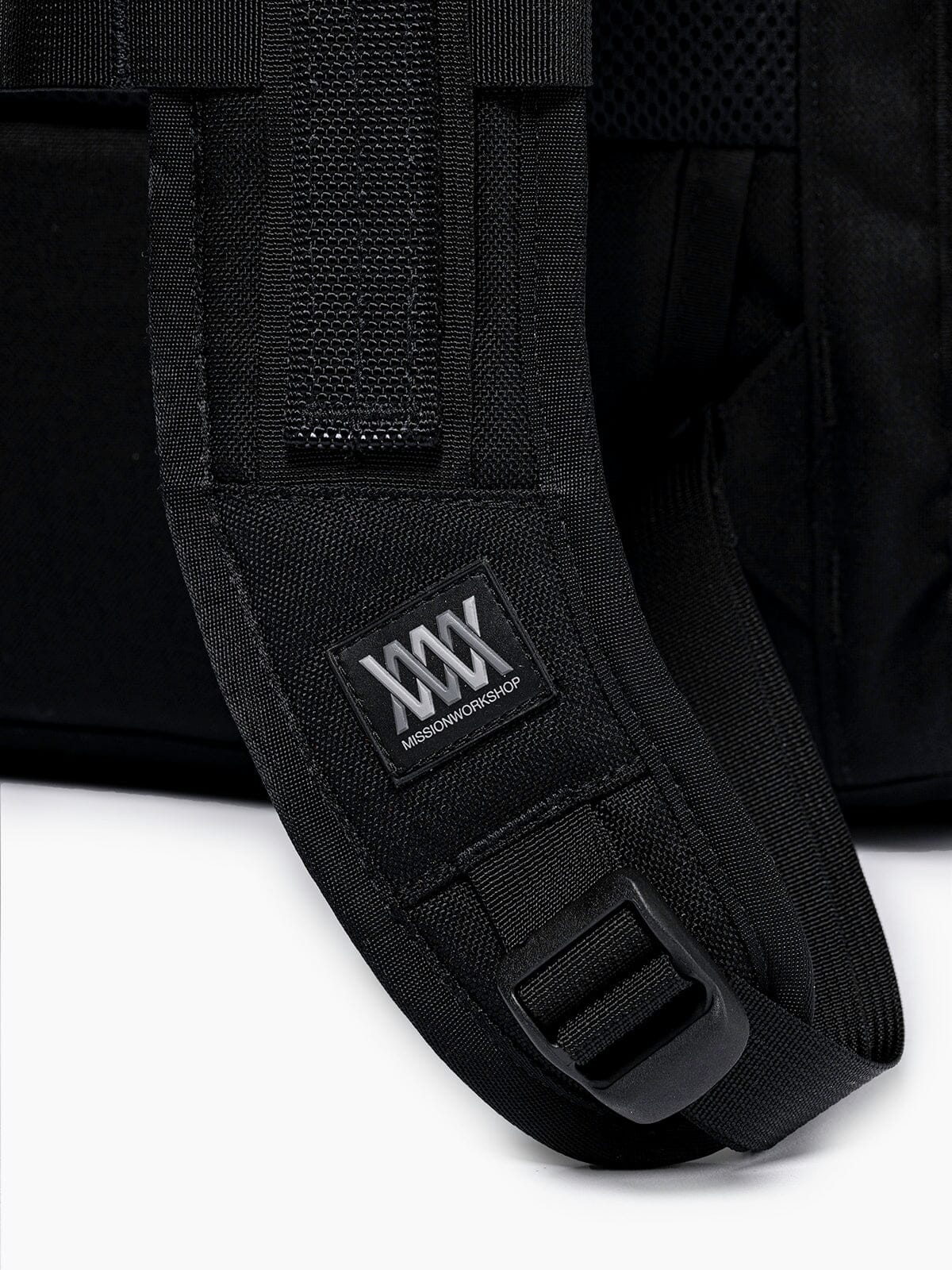 R6 Arkiv Field Pack 40L by Mission Workshop - Weatherproof Bags & Technical Apparel - San Francisco & Los Angeles - Construit pour durer - Garanti pour toujours