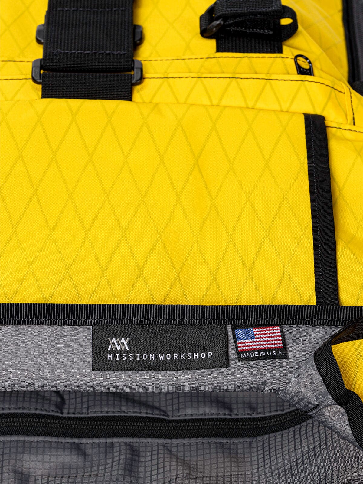 R6 Arkiv Field Pack 40L by Mission Workshop - Weatherproof Bags & Technical Apparel - San Francisco & Los Angeles - Construit pour durer - Garanti pour toujours