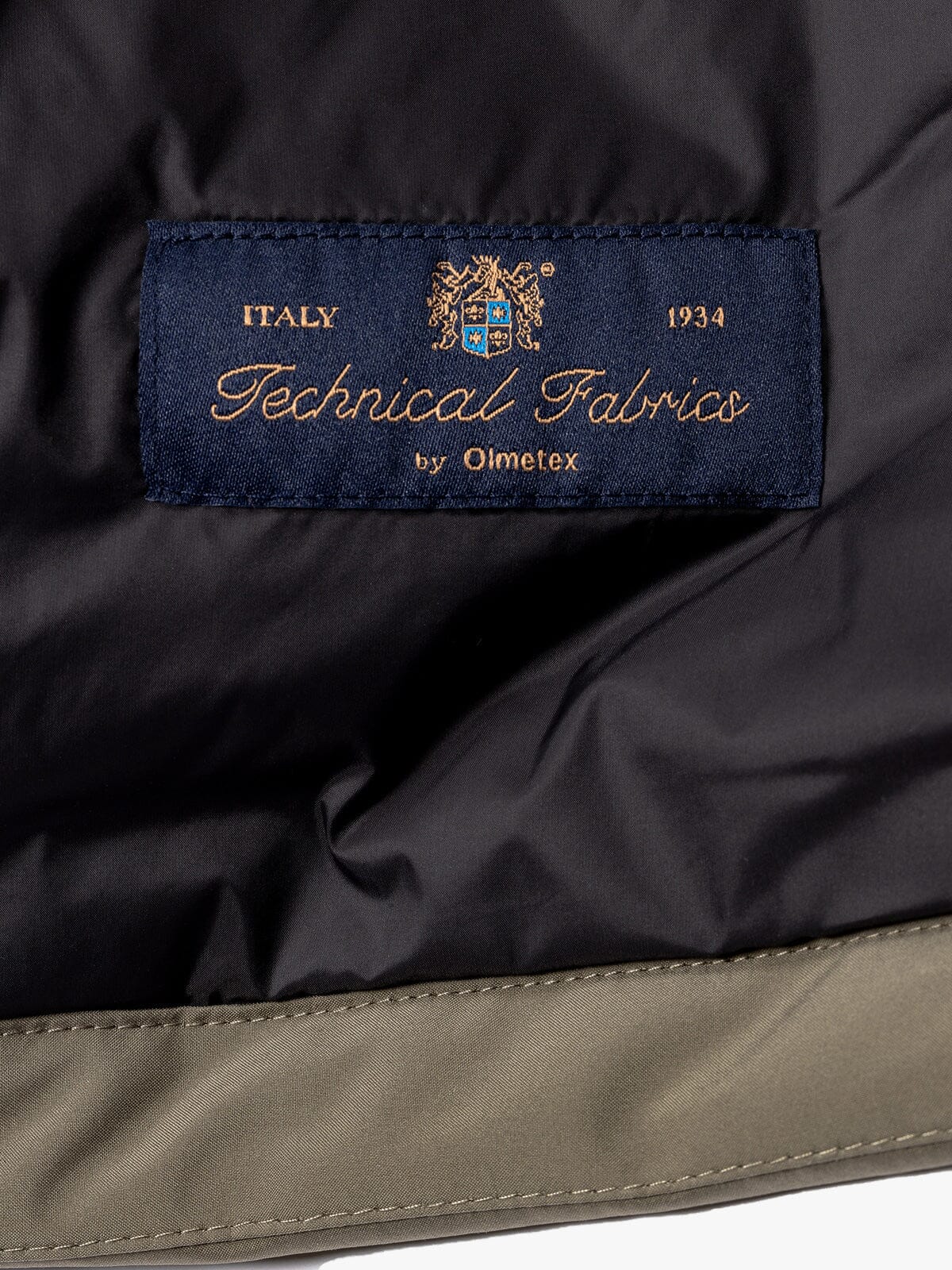 Highveld by Mission Workshop - Weatherproof Bags & Technical Apparel - San Francisco & Los Angeles - Construit pour durer - Garanti pour toujours