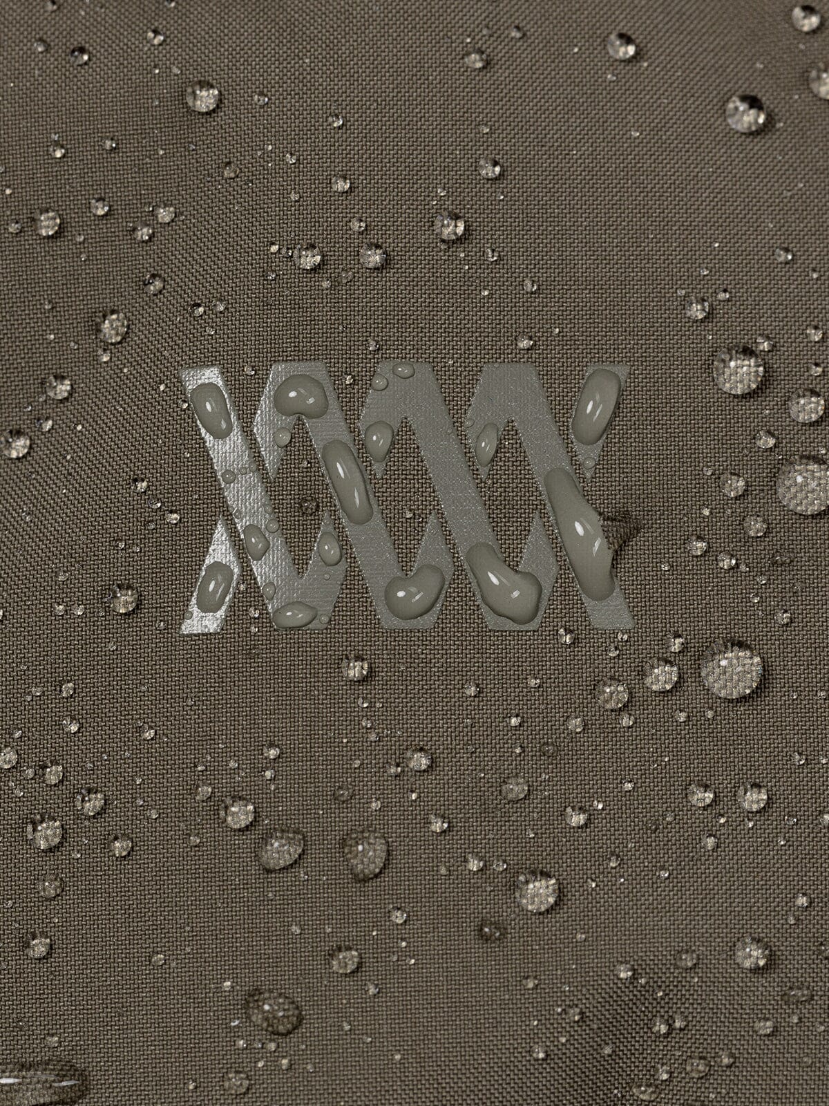 Highveld by Mission Workshop - Weatherproof Bags & Technical Apparel - San Francisco & Los Angeles - Construit pour durer - Garanti pour toujours