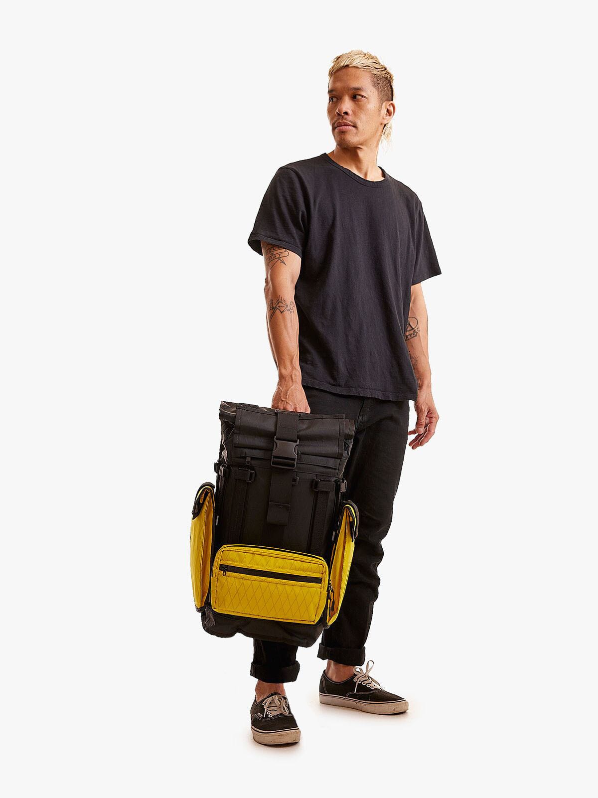Notch Tech Pouch by Mission Workshop - Weatherproof Bags & Technical Apparel - San Francisco & Los Angeles - Construit pour durer - Garanti pour toujours