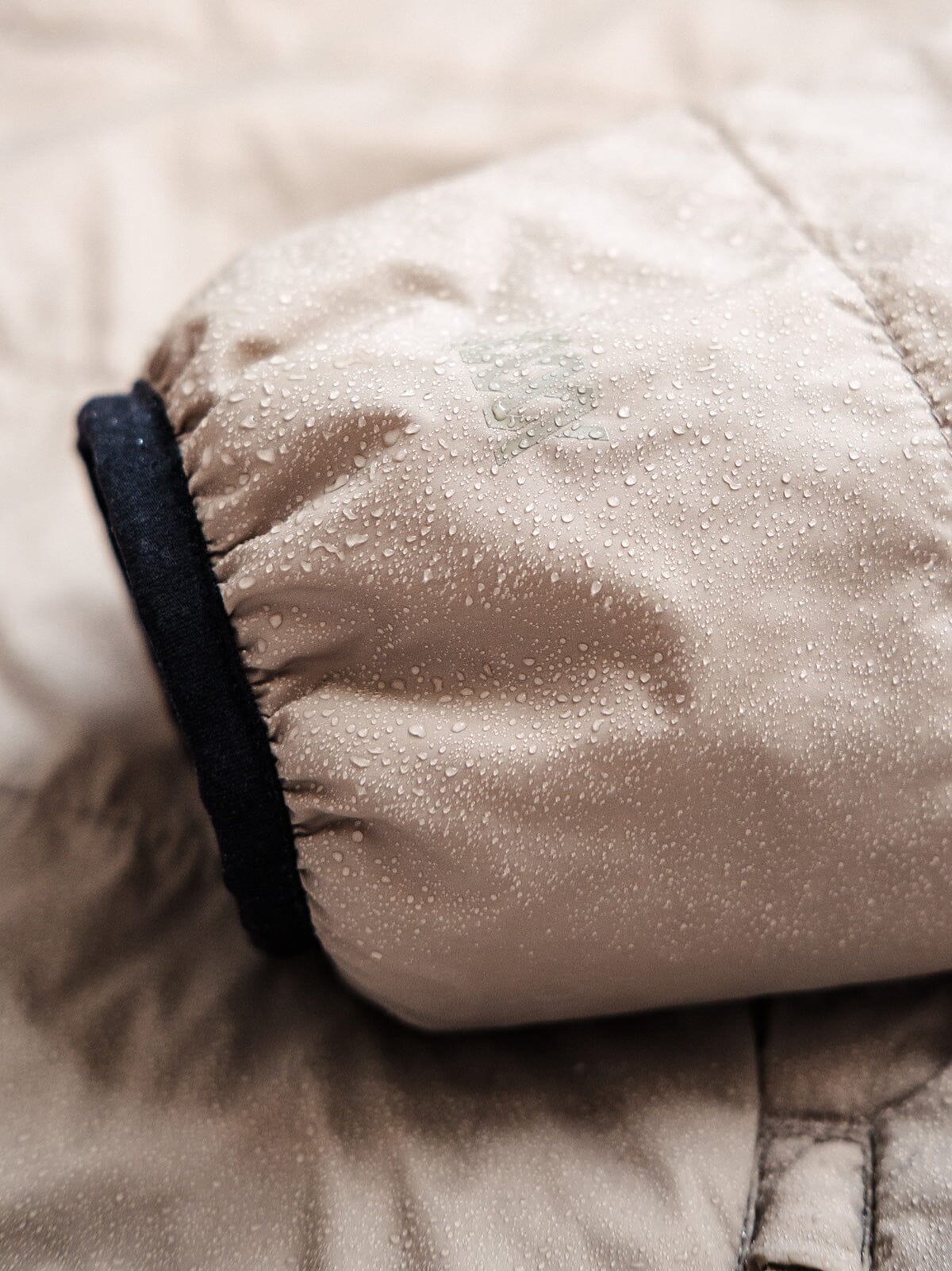 Onyx by Mission Workshop - Weatherproof Bags & Technical Apparel - San Francisco & Los Angeles - Construit pour durer - Garanti pour toujours