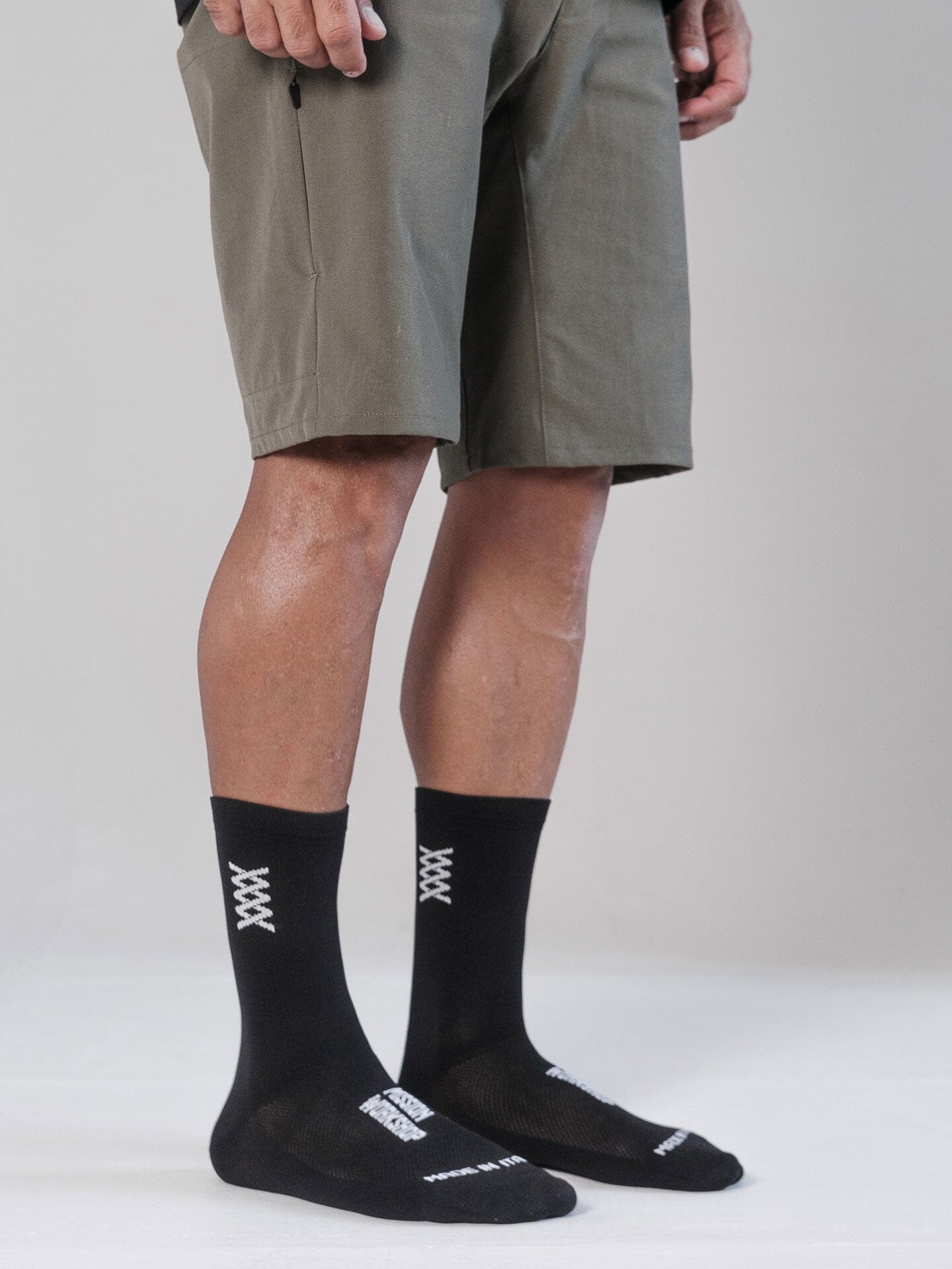 Mission Pro Socks by Mission Workshop - Weatherproof Bags & Technical Apparel - San Francisco & Los Angeles - Construit pour durer - Garanti pour toujours