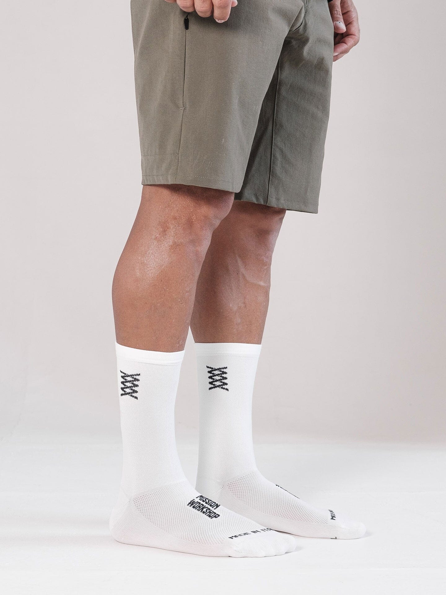 Mission Pro Socks by Mission Workshop - Weatherproof Bags & Technical Apparel - San Francisco & Los Angeles - Construit pour durer - Garanti pour toujours