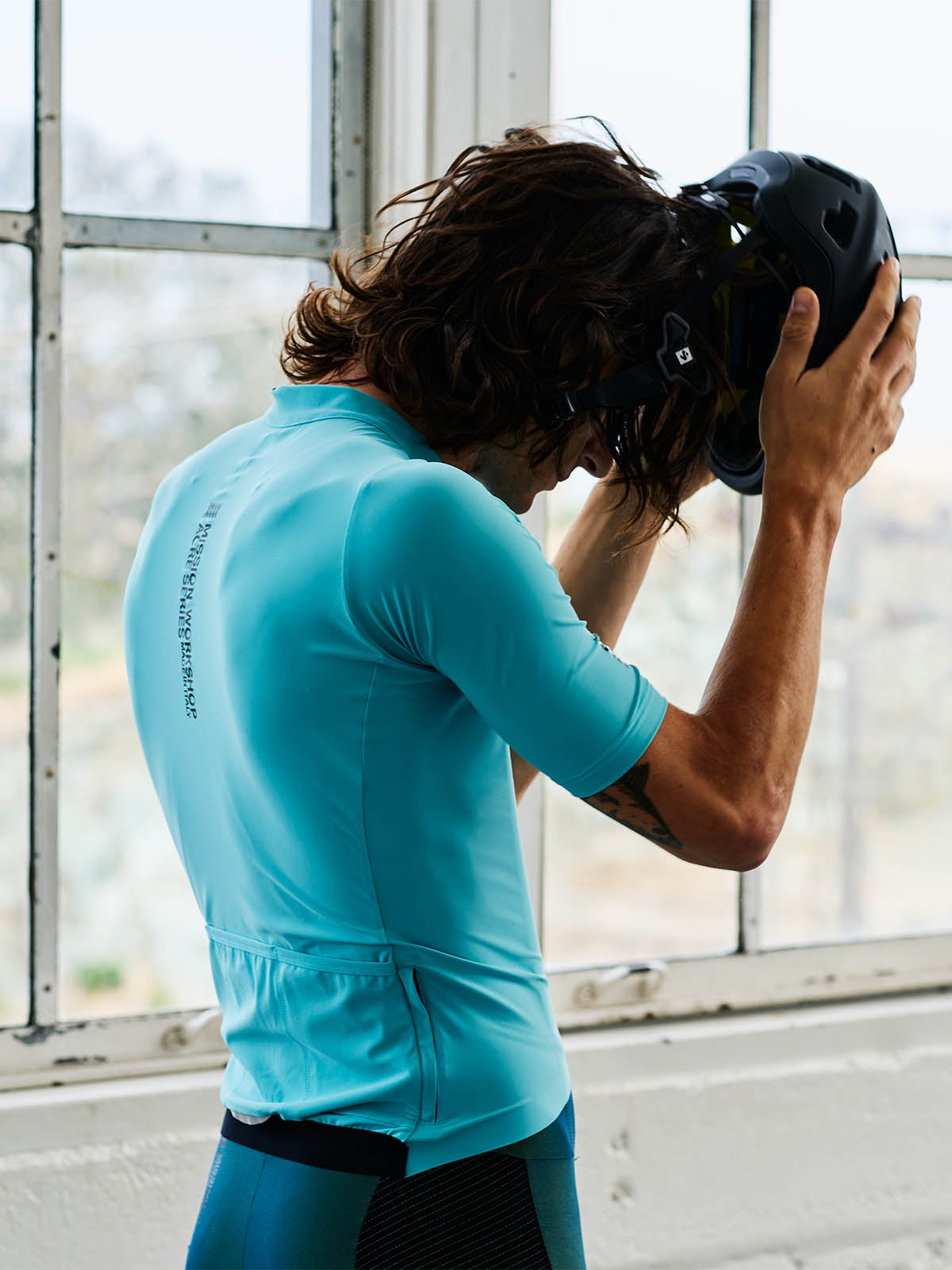 Mission Pro Jersey Men's by Mission Workshop - Weatherproof Bags & Technical Apparel - San Francisco & Los Angeles - Construit pour durer - Garanti pour toujours