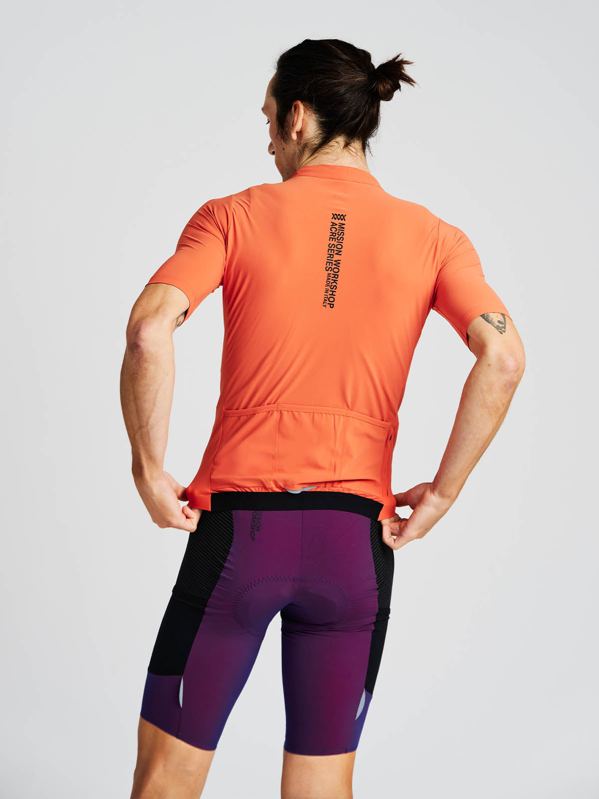 Mission Pro Jersey Men's by Mission Workshop - Weatherproof Bags & Technical Apparel - San Francisco & Los Angeles - Construit pour durer - Garanti pour toujours