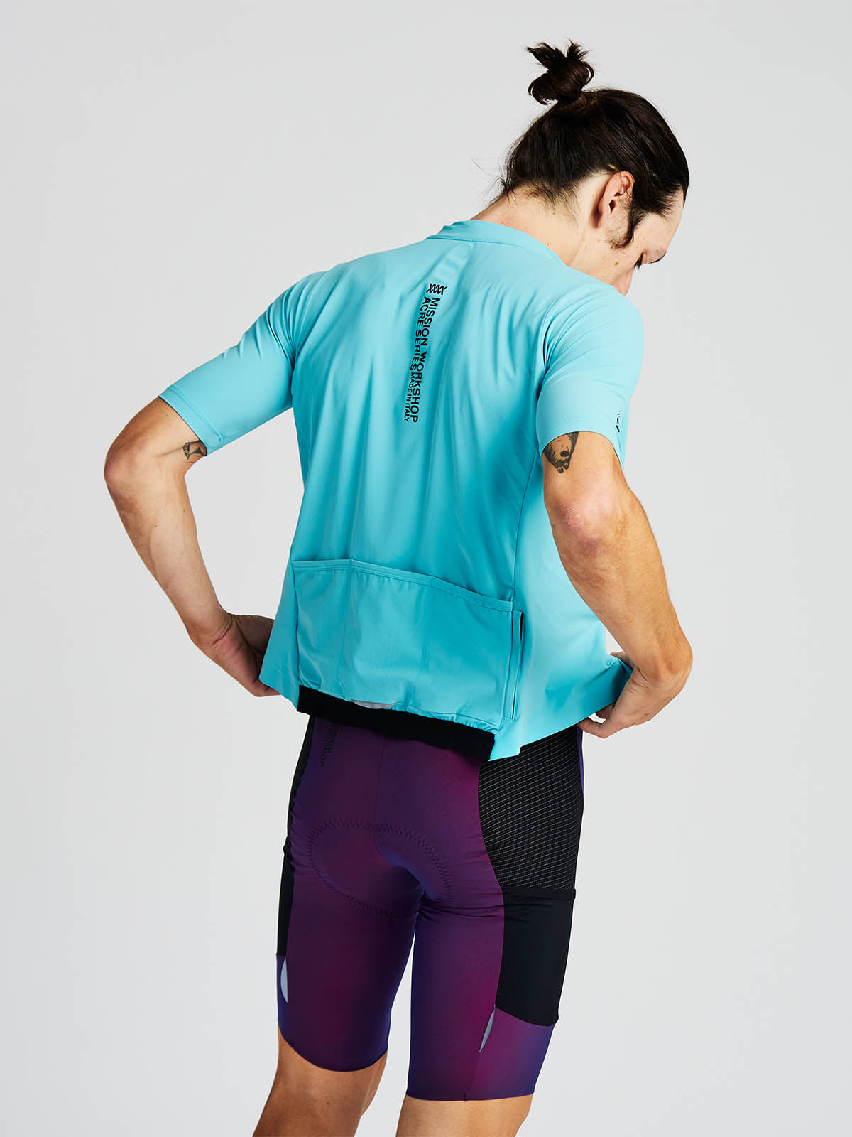 Mission Pro Jersey Men's by Mission Workshop - Weatherproof Bags & Technical Apparel - San Francisco & Los Angeles - Construit pour durer - Garanti pour toujours