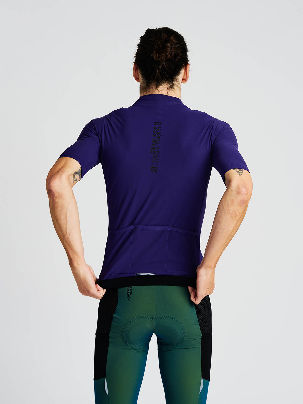 Mission Pro Jersey Men's by Mission Workshop - Weatherproof Bags & Technical Apparel - San Francisco & Los Angeles - Construit pour durer - Garanti pour toujours