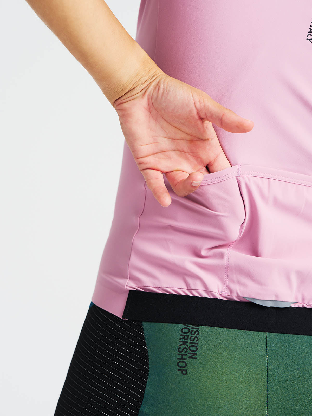 Mission Pro Jersey Women's by Mission Workshop - Weatherproof Bags & Technical Apparel - San Francisco & Los Angeles - Construit pour durer - Garanti pour toujours