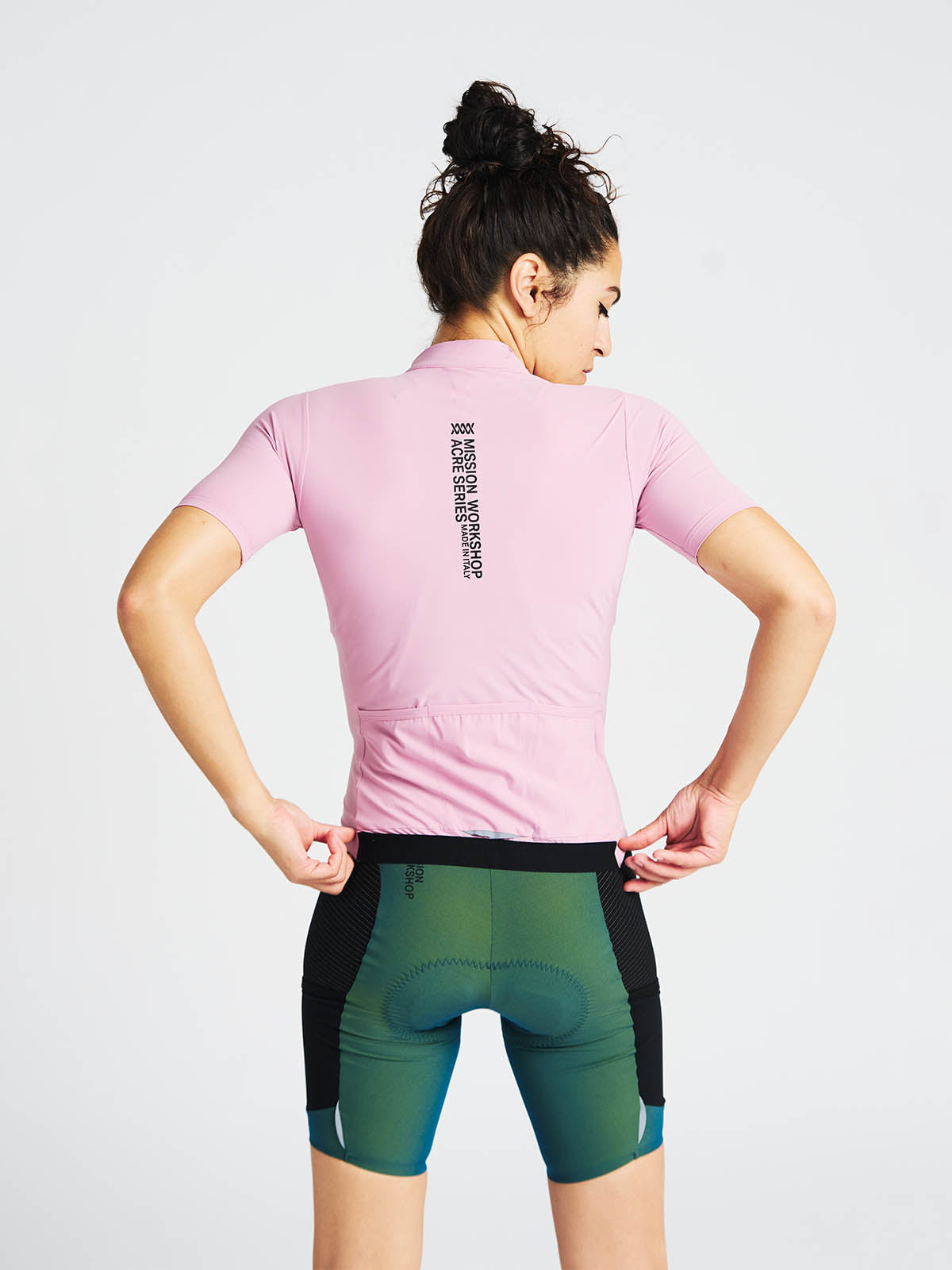 Mission Pro Jersey Women's by Mission Workshop - Weatherproof Bags & Technical Apparel - San Francisco & Los Angeles - Construit pour durer - Garanti pour toujours