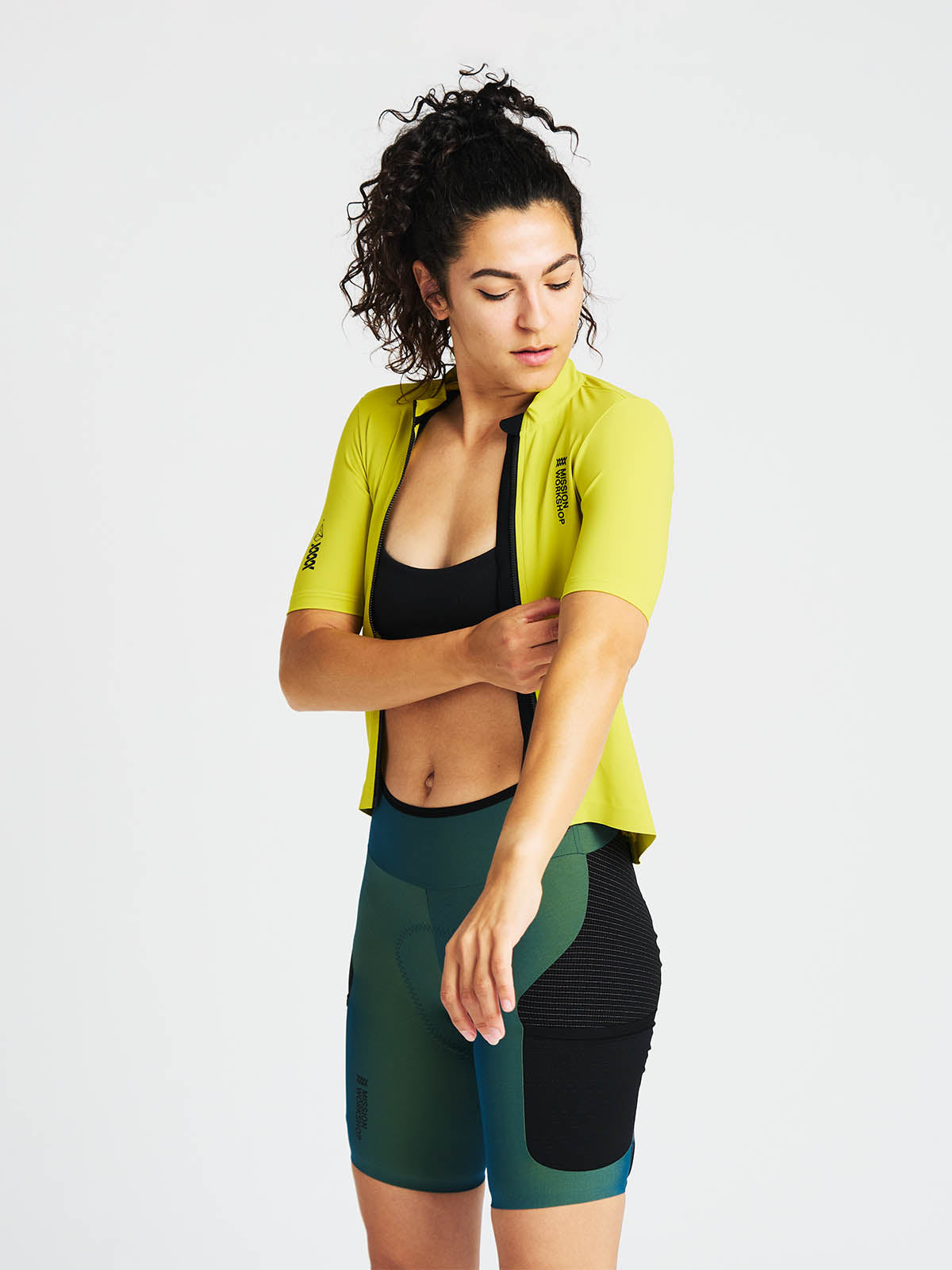 Mission Pro Jersey Women's by Mission Workshop - Weatherproof Bags & Technical Apparel - San Francisco & Los Angeles - Construit pour durer - Garanti pour toujours