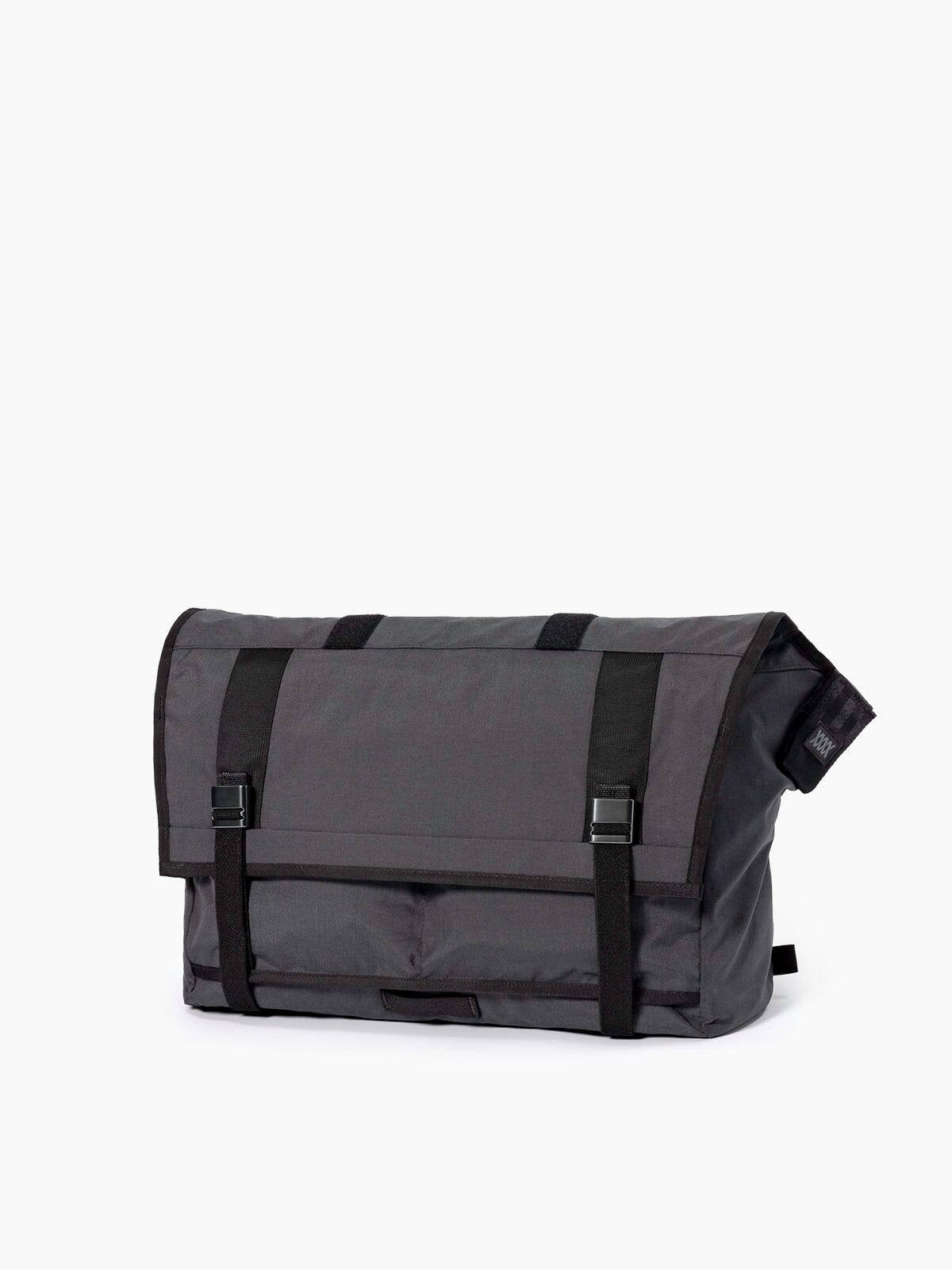 Shed : AP by Mission Workshop - Weatherproof Bags & Technical Apparel - San Francisco & Los Angeles - Construit pour durer - Garanti pour toujours