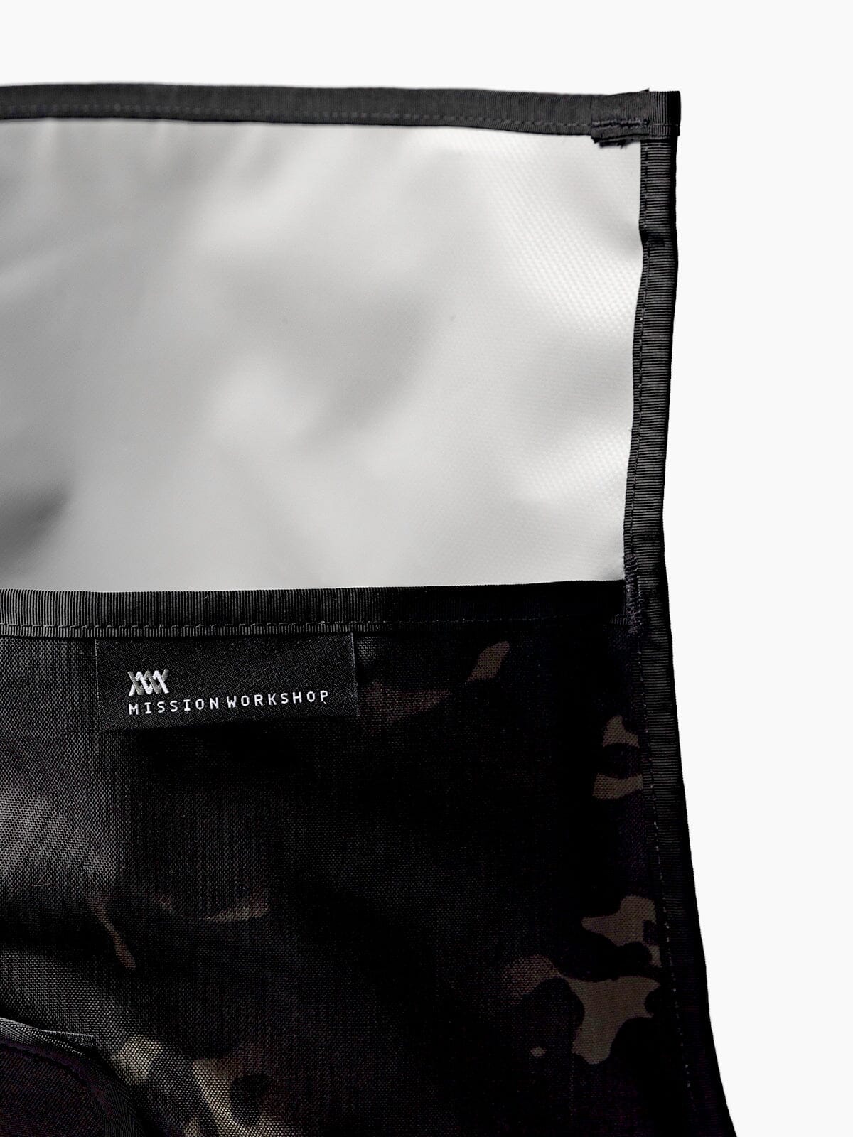 Shed : AP by Mission Workshop - Weatherproof Bags & Technical Apparel - San Francisco & Los Angeles - Construit pour durer - Garanti pour toujours