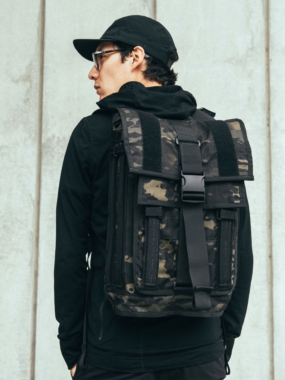 Arkiv Folio by Mission Workshop - Weatherproof Bags & Technical Apparel - San Francisco & Los Angeles - Construit pour durer - Garanti pour toujours