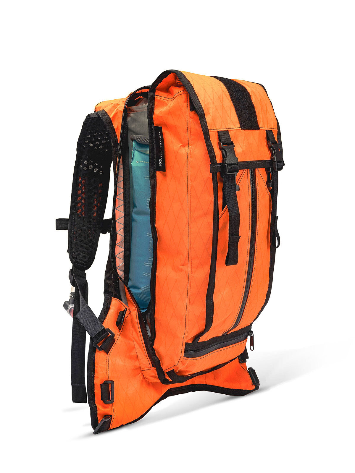 Hauser 10L by Mission Workshop - Weatherproof Bags & Technical Apparel - San Francisco & Los Angeles - Construit pour durer - Garanti pour toujours