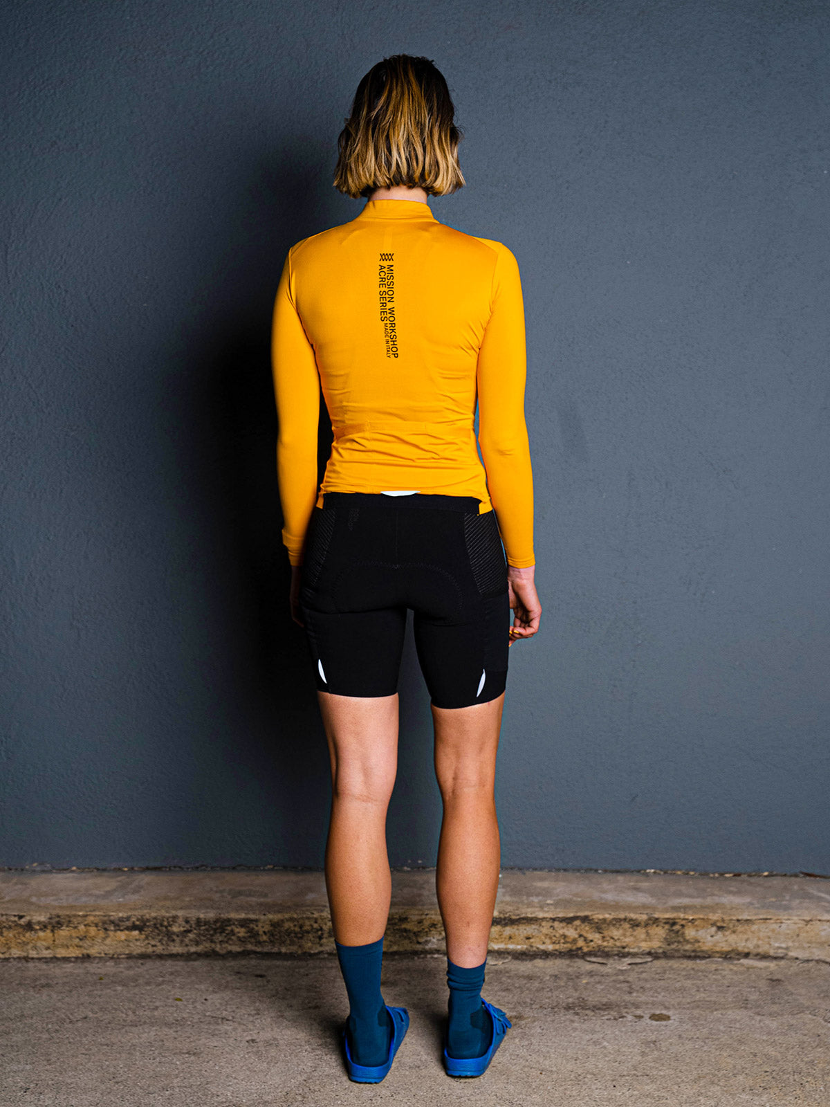 Mission Pro Jersey : LS Women's by Mission Workshop - Weatherproof Bags & Technical Apparel - San Francisco & Los Angeles - Construit pour durer - Garanti pour toujours