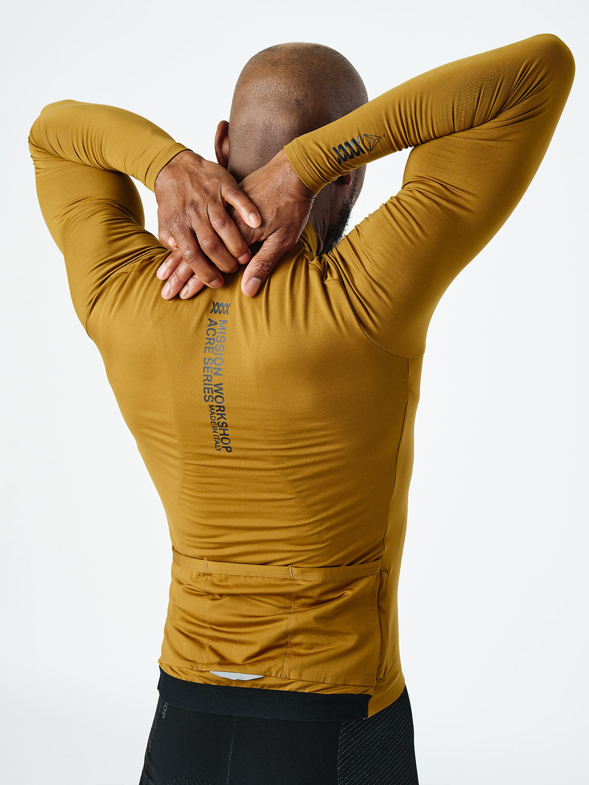 Mission Pro Jersey : LS Men's by Mission Workshop - Weatherproof Bags & Technical Apparel - San Francisco & Los Angeles - Construit pour durer - Garanti pour toujours