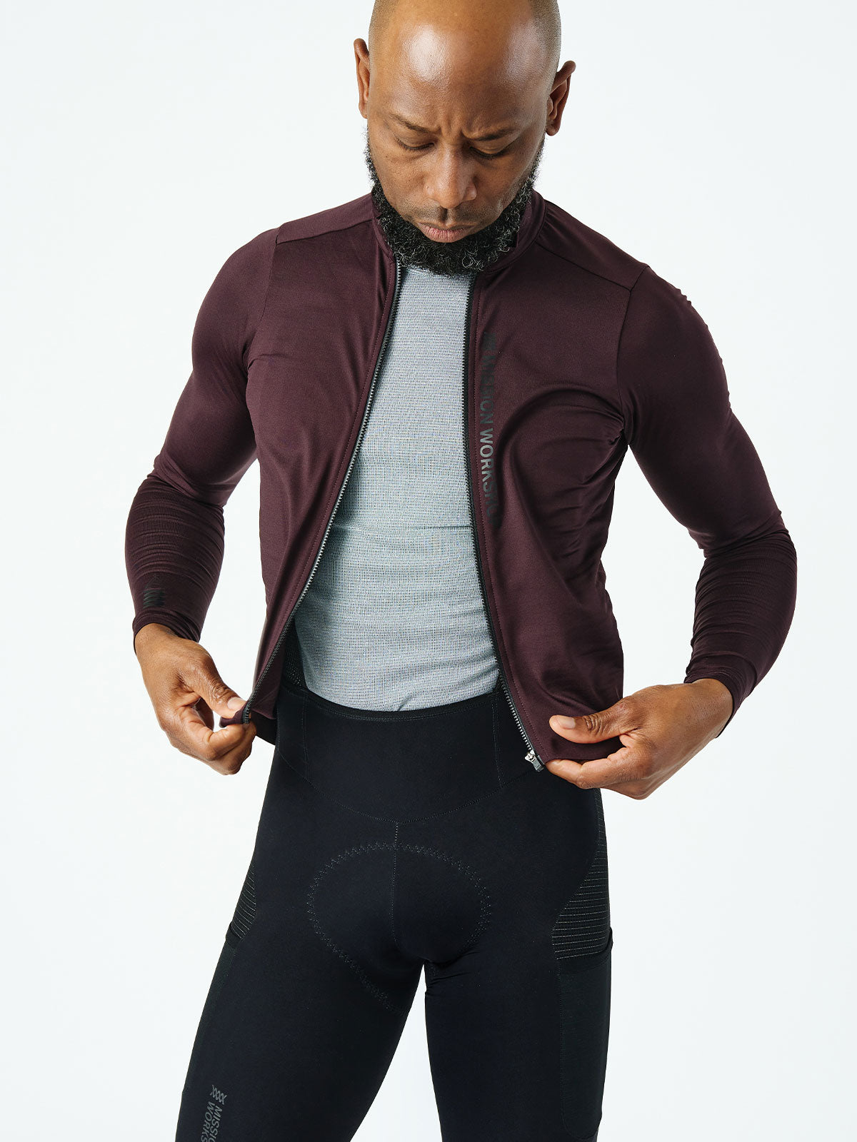 Mission Pro Jersey : LS Men's by Mission Workshop - Weatherproof Bags & Technical Apparel - San Francisco & Los Angeles - Construit pour durer - Garanti pour toujours
