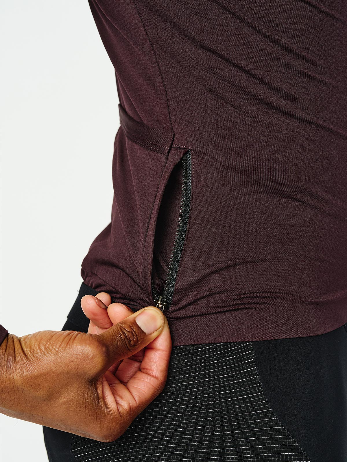 Mission Pro Jersey : LS Men's by Mission Workshop - Weatherproof Bags & Technical Apparel - San Francisco & Los Angeles - Construit pour durer - Garanti pour toujours