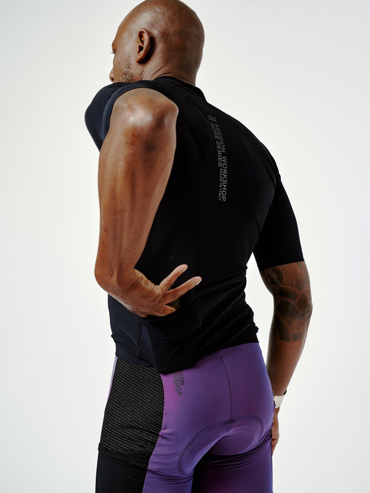 Mission Pro Jersey Men's by Mission Workshop - Weatherproof Bags & Technical Apparel - San Francisco & Los Angeles - Construit pour durer - Garanti pour toujours