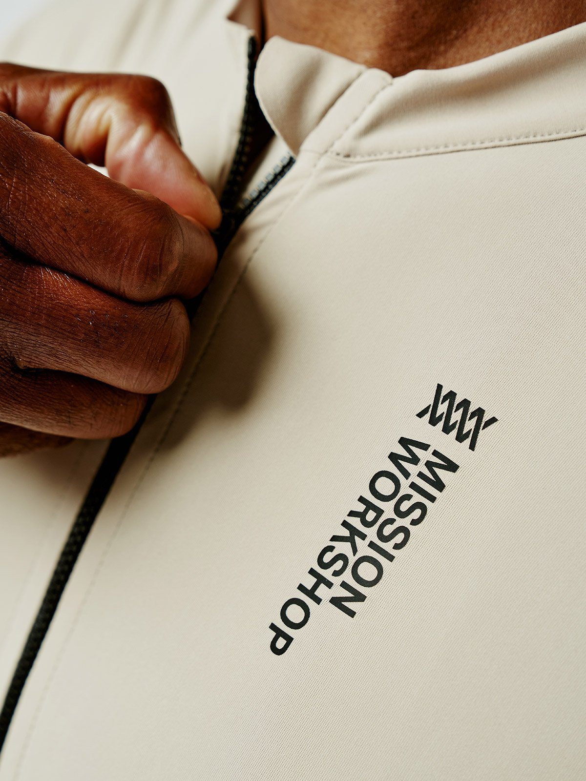 Mission Pro Jersey Men's by Mission Workshop - Weatherproof Bags & Technical Apparel - San Francisco & Los Angeles - Construit pour durer - Garanti pour toujours