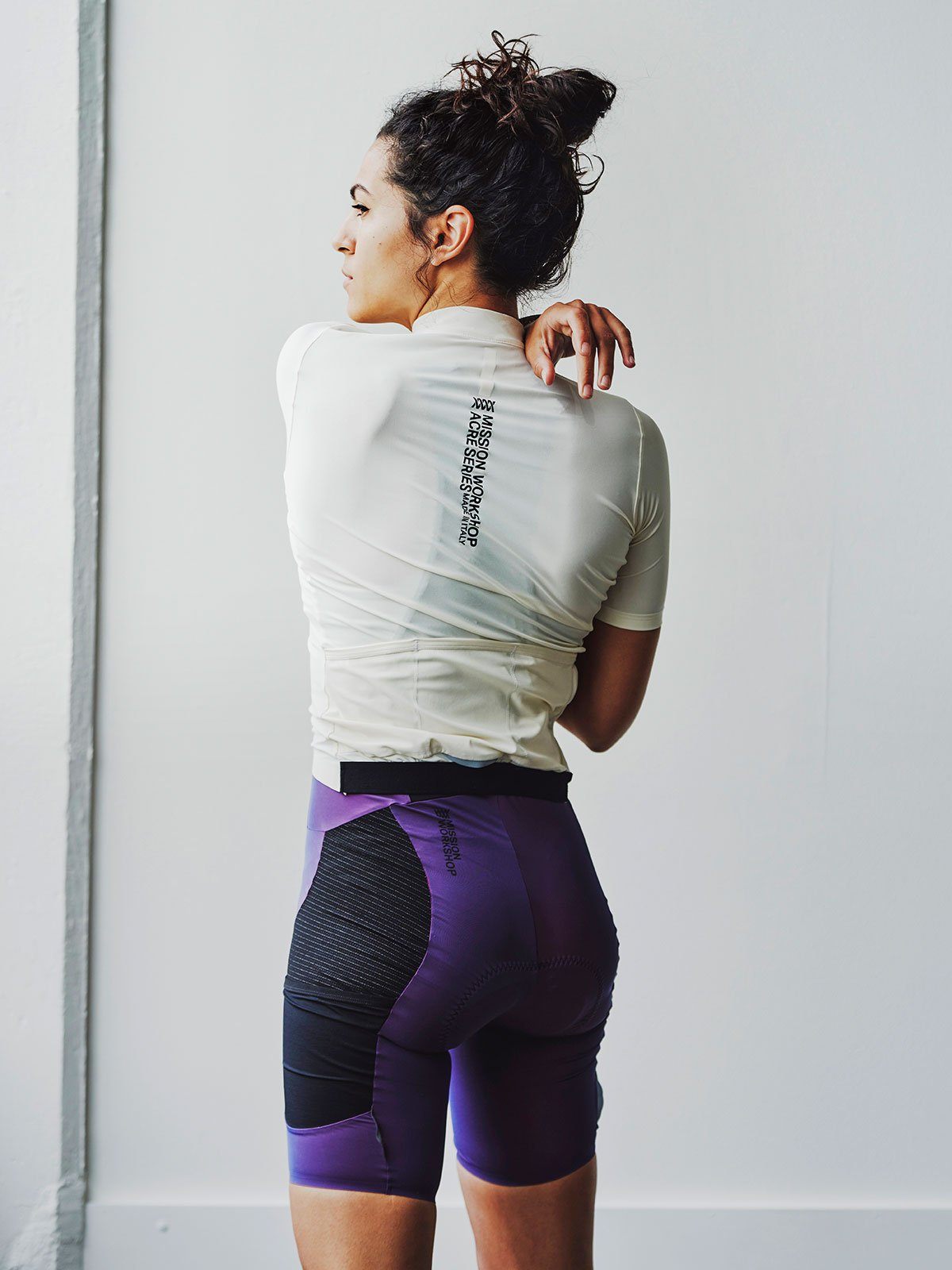 Mission Pro Jersey Women's by Mission Workshop - Weatherproof Bags & Technical Apparel - San Francisco & Los Angeles - Construit pour durer - Garanti pour toujours