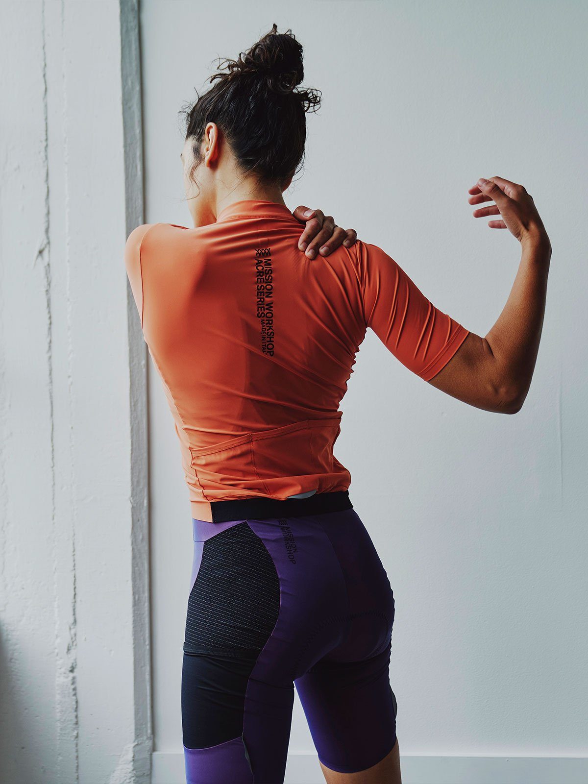 Mission Pro Jersey Women's by Mission Workshop - Weatherproof Bags & Technical Apparel - San Francisco & Los Angeles - Construit pour durer - Garanti pour toujours