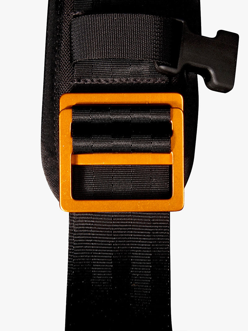 Deluxe Messenger Strap by Mission Workshop - Weatherproof Bags & Technical Apparel - San Francisco & Los Angeles - Construit pour durer - Garanti pour toujours