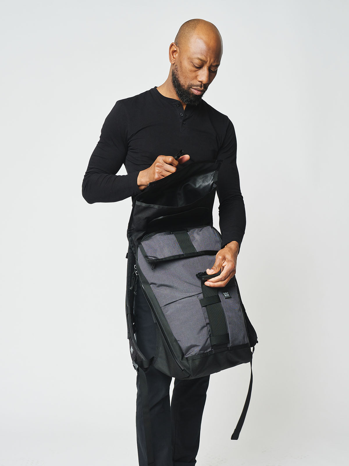 Rambler by Mission Workshop - Weatherproof Bags & Technical Apparel - San Francisco & Los Angeles - Construit pour durer - Garanti pour toujours