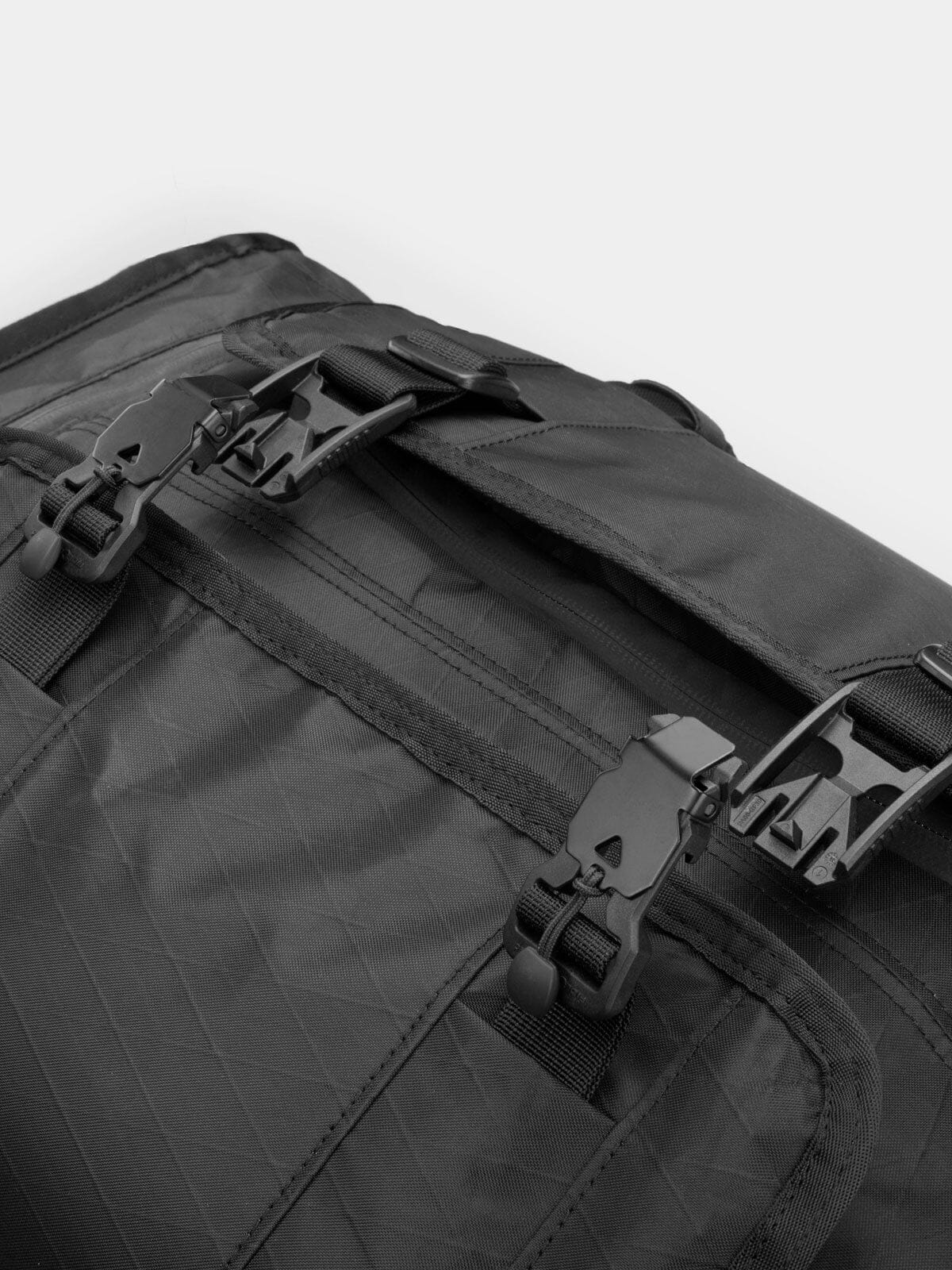 Rhake by Mission Workshop - Weatherproof Bags & Technical Apparel - San Francisco & Los Angeles - Construit pour durer - Garanti pour toujours