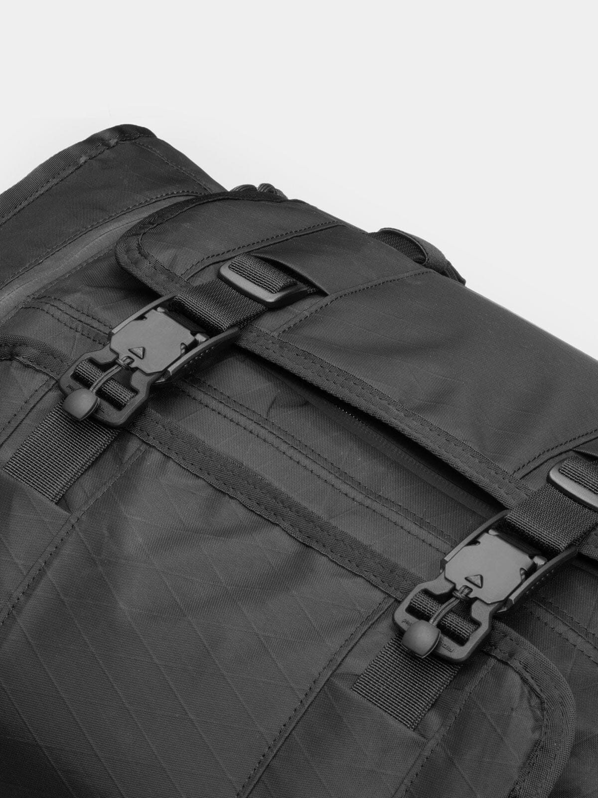Rhake by Mission Workshop - Weatherproof Bags & Technical Apparel - San Francisco & Los Angeles - Construit pour durer - Garanti pour toujours