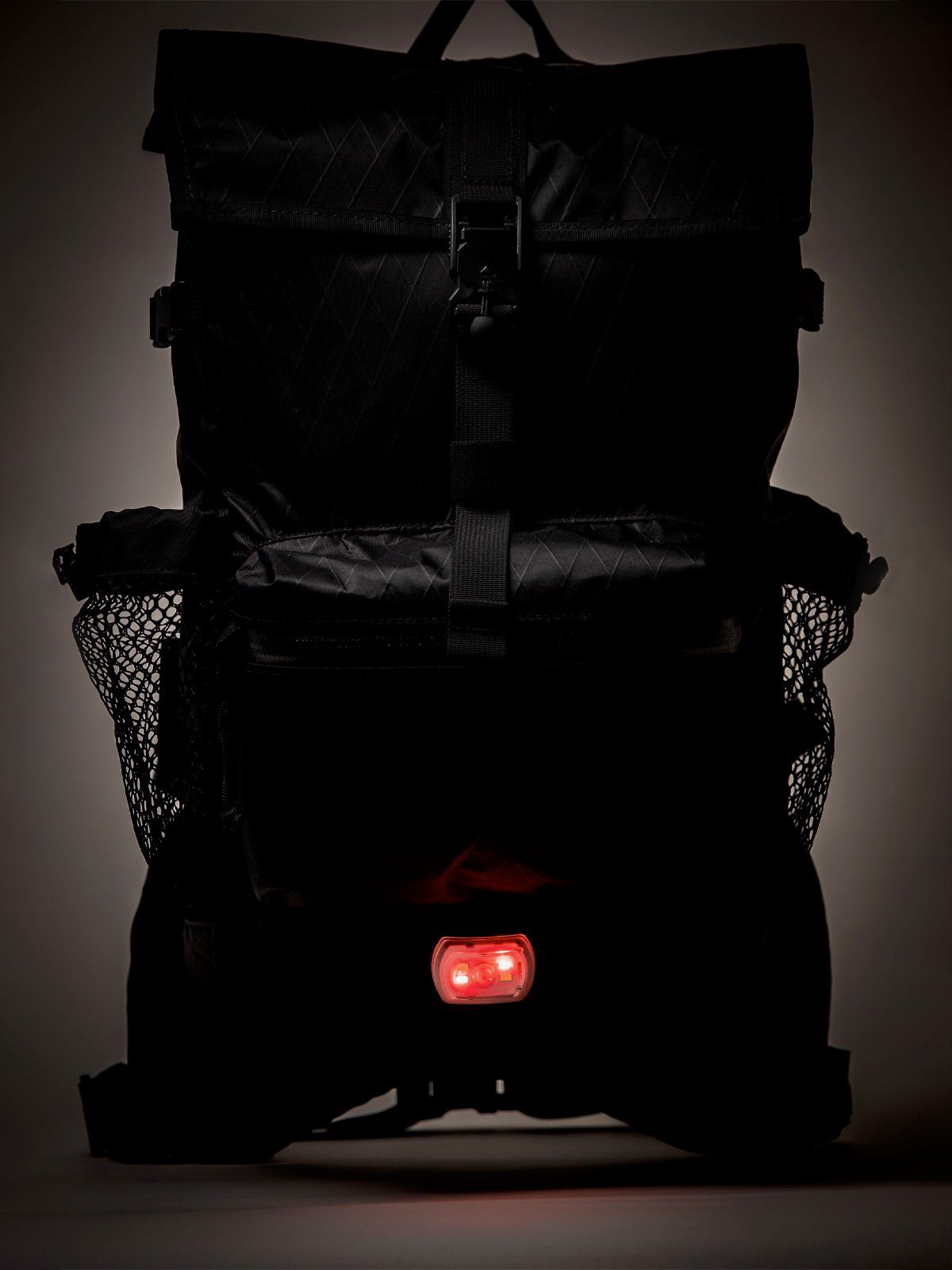 Speedwell by Mission Workshop - Sacs étanches et vêtements techniques - San Francisco et Los Angeles - Construits pour durer - Garantis pour toujours