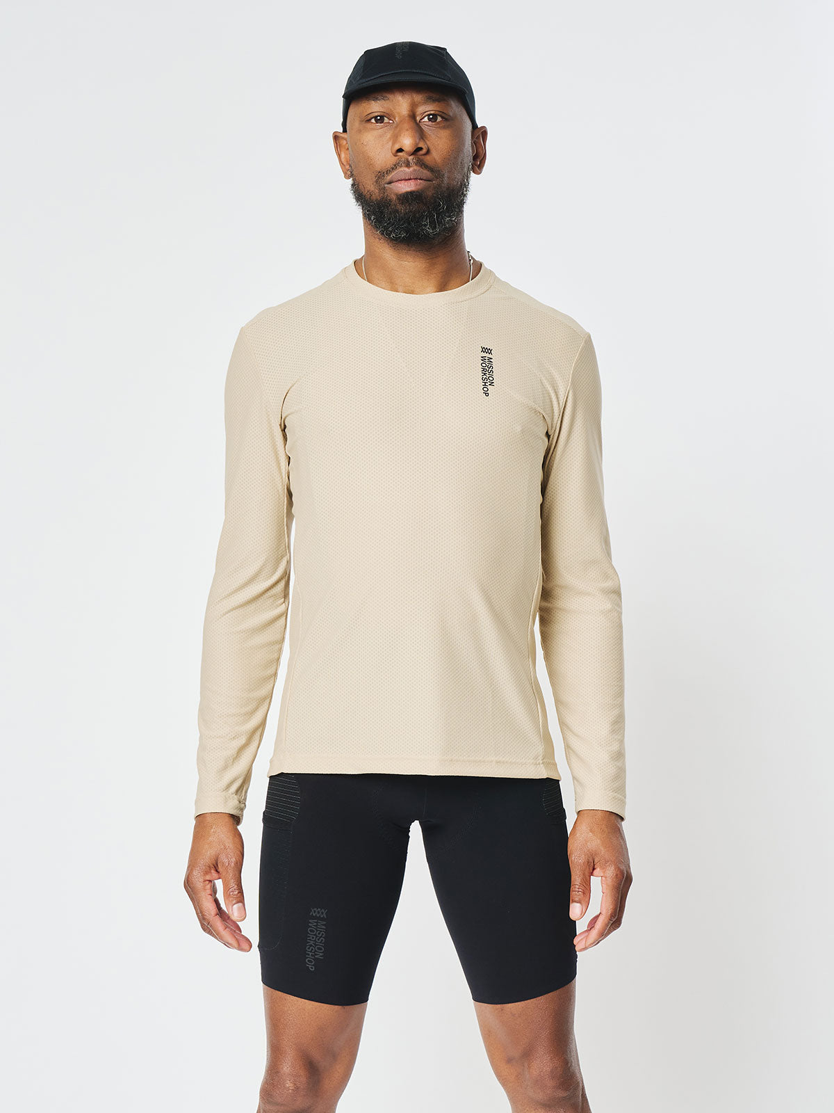 Mission Pro Tech Tee : LS Men's by Mission Workshop - Weatherproof Bags & Technical Apparel - San Francisco & Los Angeles - Construit pour durer - Garanti pour toujours