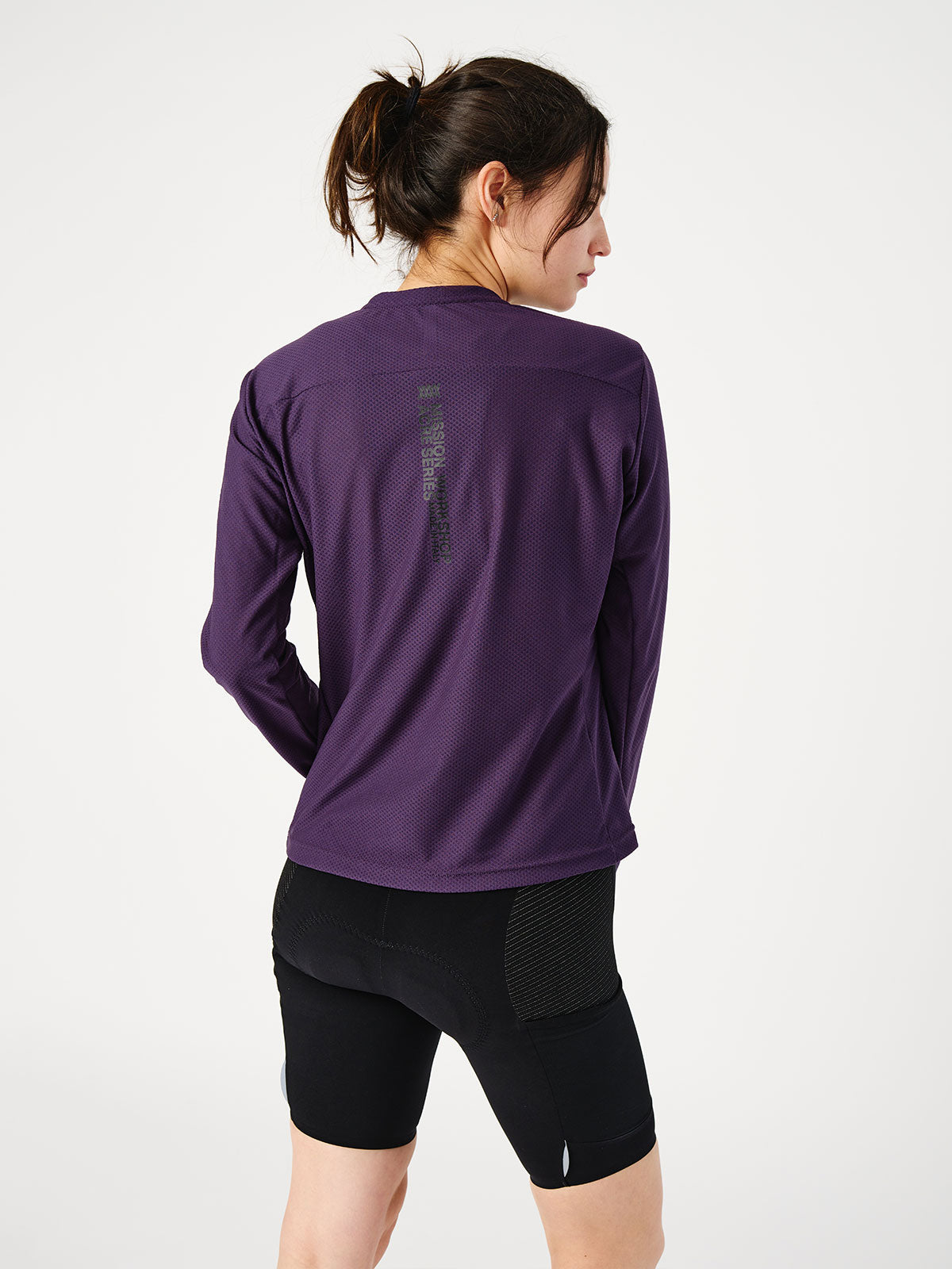 Mission Pro Tech Tee : LS Women's by Mission Workshop - Weatherproof Bags & Technical Apparel - San Francisco & Los Angeles - Construit pour durer - Garanti pour toujours