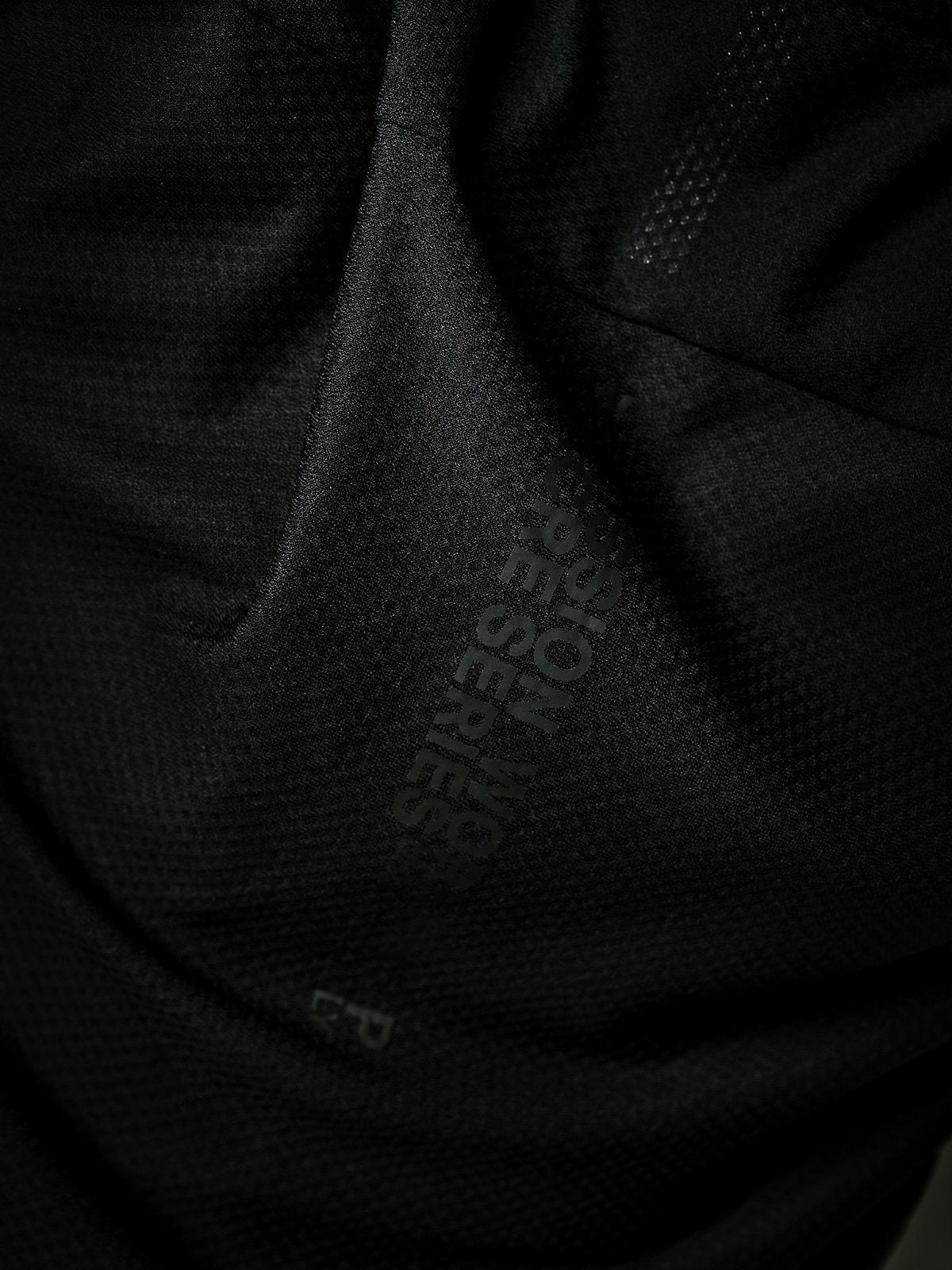 Mission Pro Tech Tee Women's by Mission Workshop - Weatherproof Bags & Technical Apparel - San Francisco & Los Angeles - Construit pour durer - Garanti pour toujours