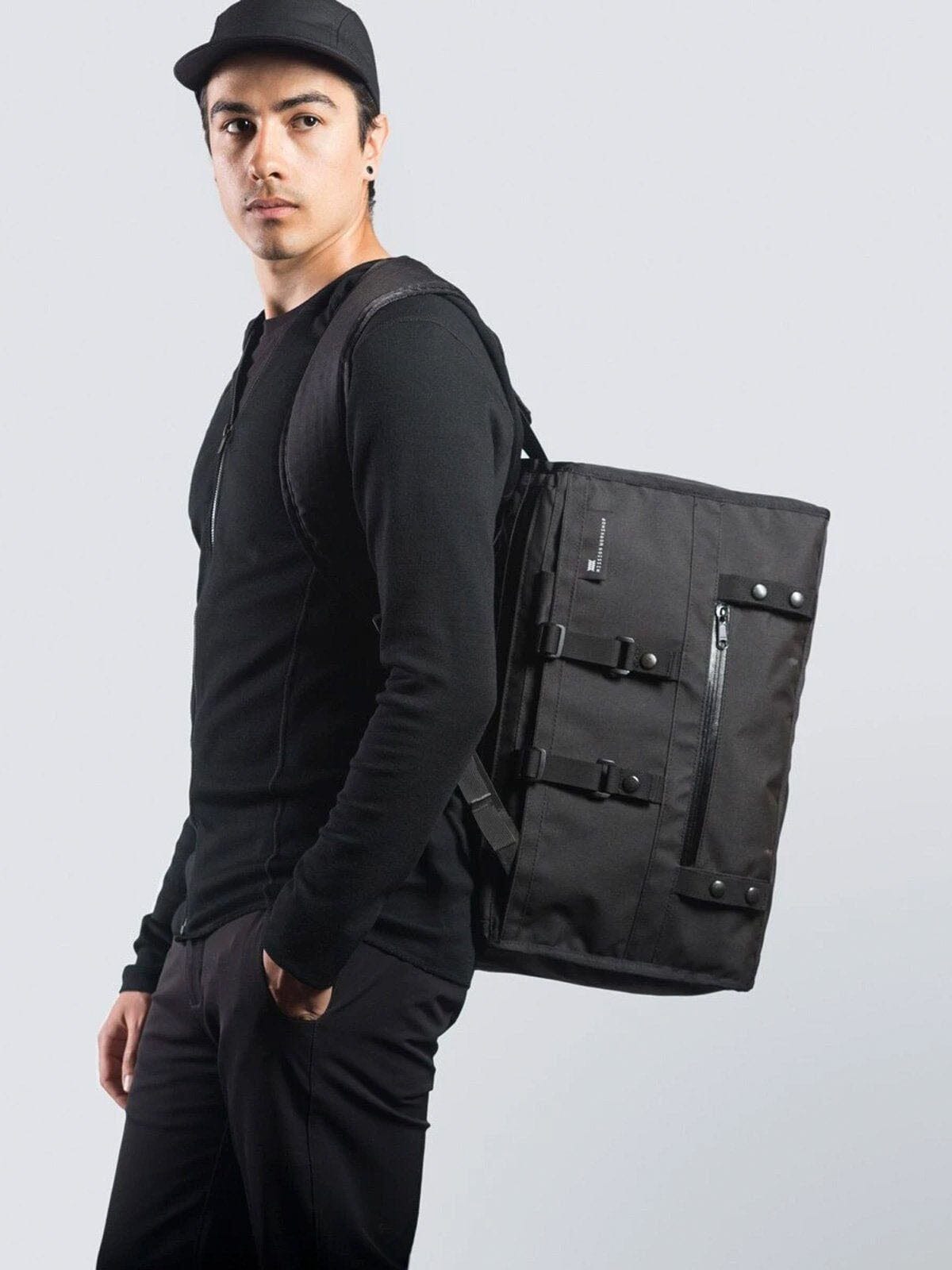 Transit : Duffle by Mission Workshop - Weatherproof Bags & Technical Apparel - San Francisco & Los Angeles - Construit pour durer - Garanti pour toujours