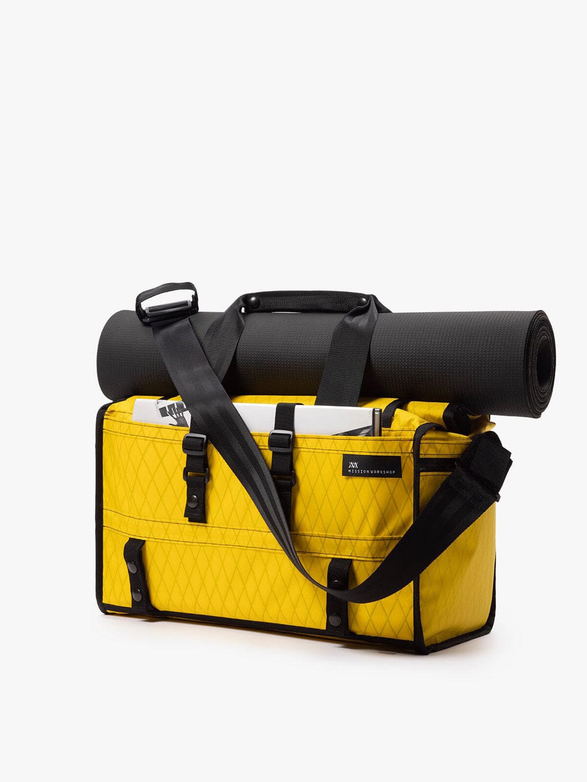 Helmsman : VX by Mission Workshop - Sacs étanches et vêtements techniques - San Francisco & Los Angeles - Construit pour durer - Garanti pour toujours