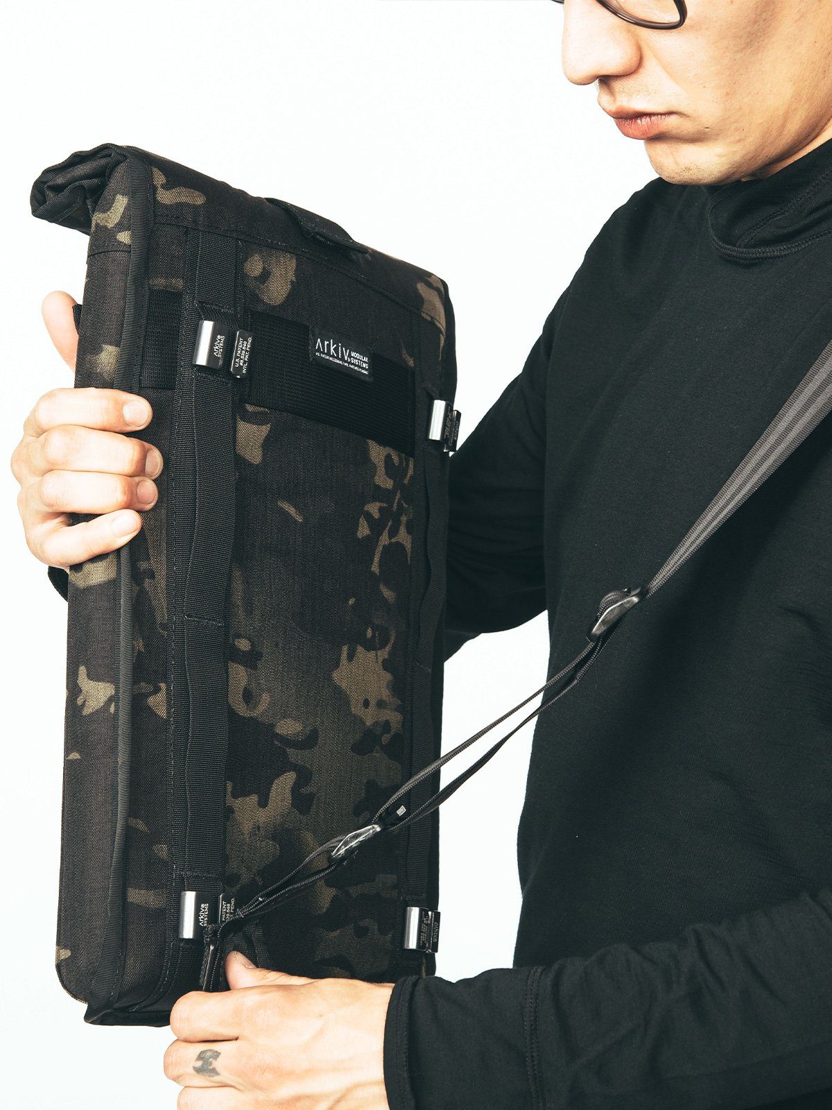 Arkiv Shoulder Strap by Mission Workshop - Weatherproof Bags & Technical Apparel - San Francisco & Los Angeles - Construit pour durer - Garanti pour toujours