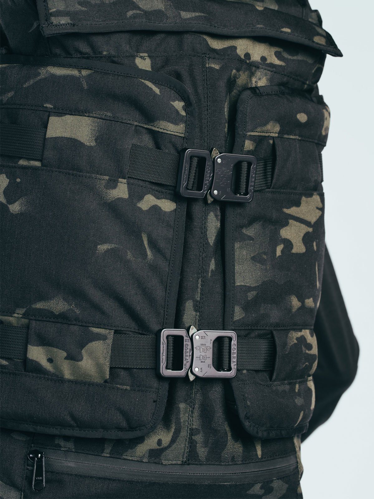Cobra® Buckle Set : HT500 & Black Camo Rhake by Mission Workshop - Weatherproof Bags & Technical Apparel - San Francisco & Los Angeles - Built to endure - Guaranteed forever