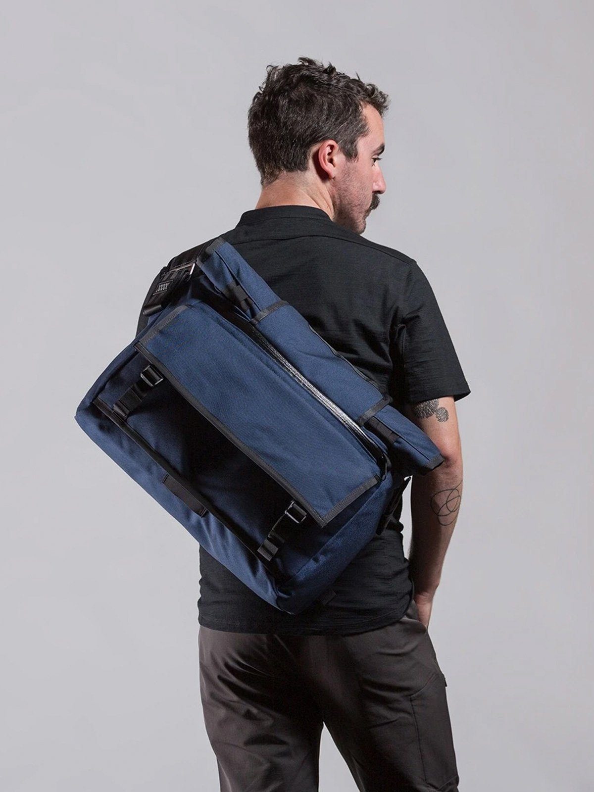Rummy by Mission Workshop - Weatherproof Bags & Technical Apparel - San Francisco & Los Angeles - Construit pour durer - Garanti pour toujours